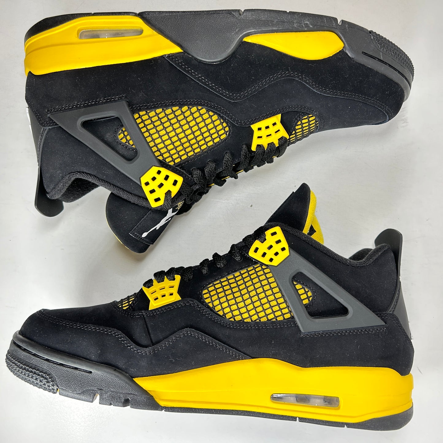 DH6927 017 Jordan 4 Retro Thunder [USED] - 11 M (VNDS)