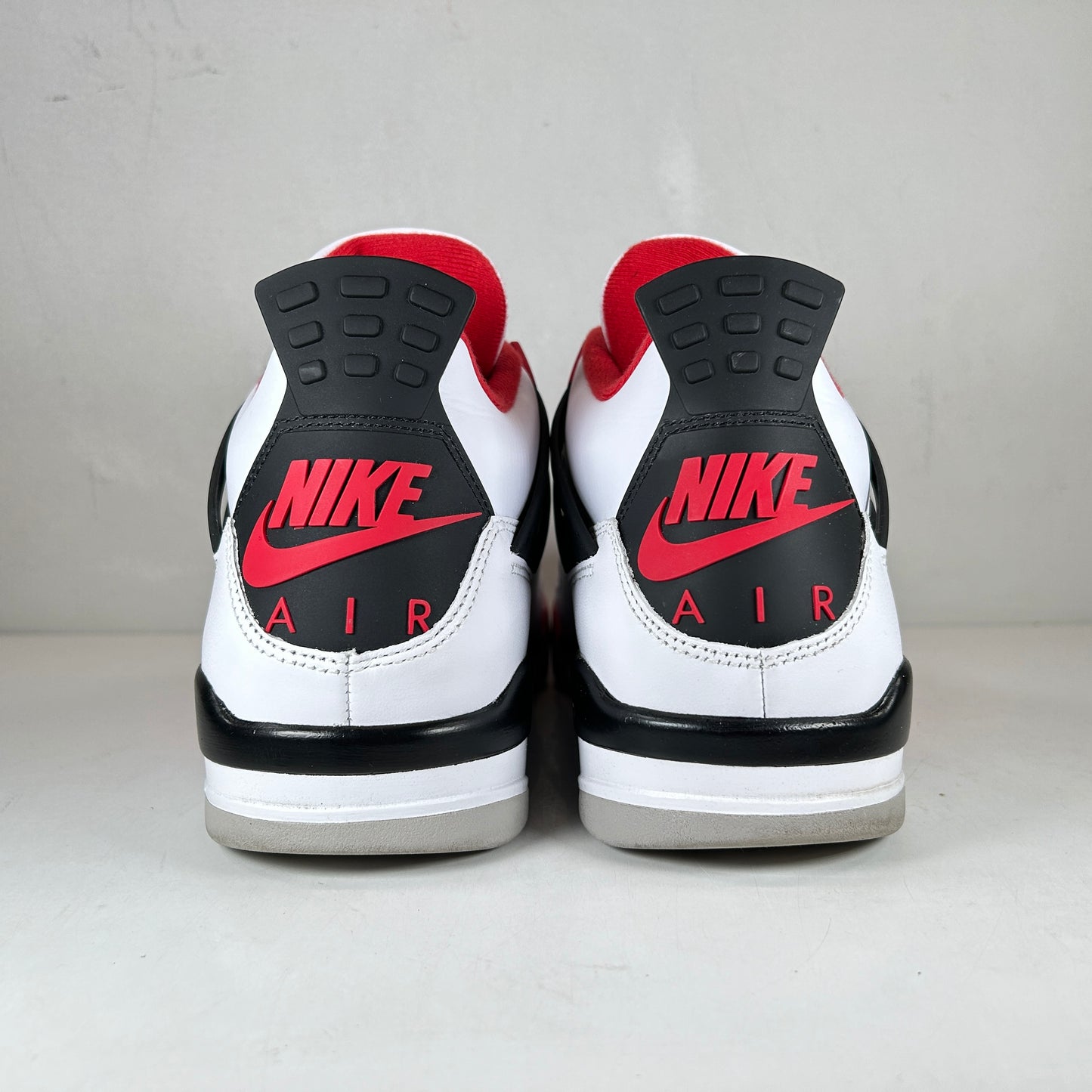 DC7770 160 Jordan 4 Retro Fire Red (2020) [USED] - 10.5 M (Used2)