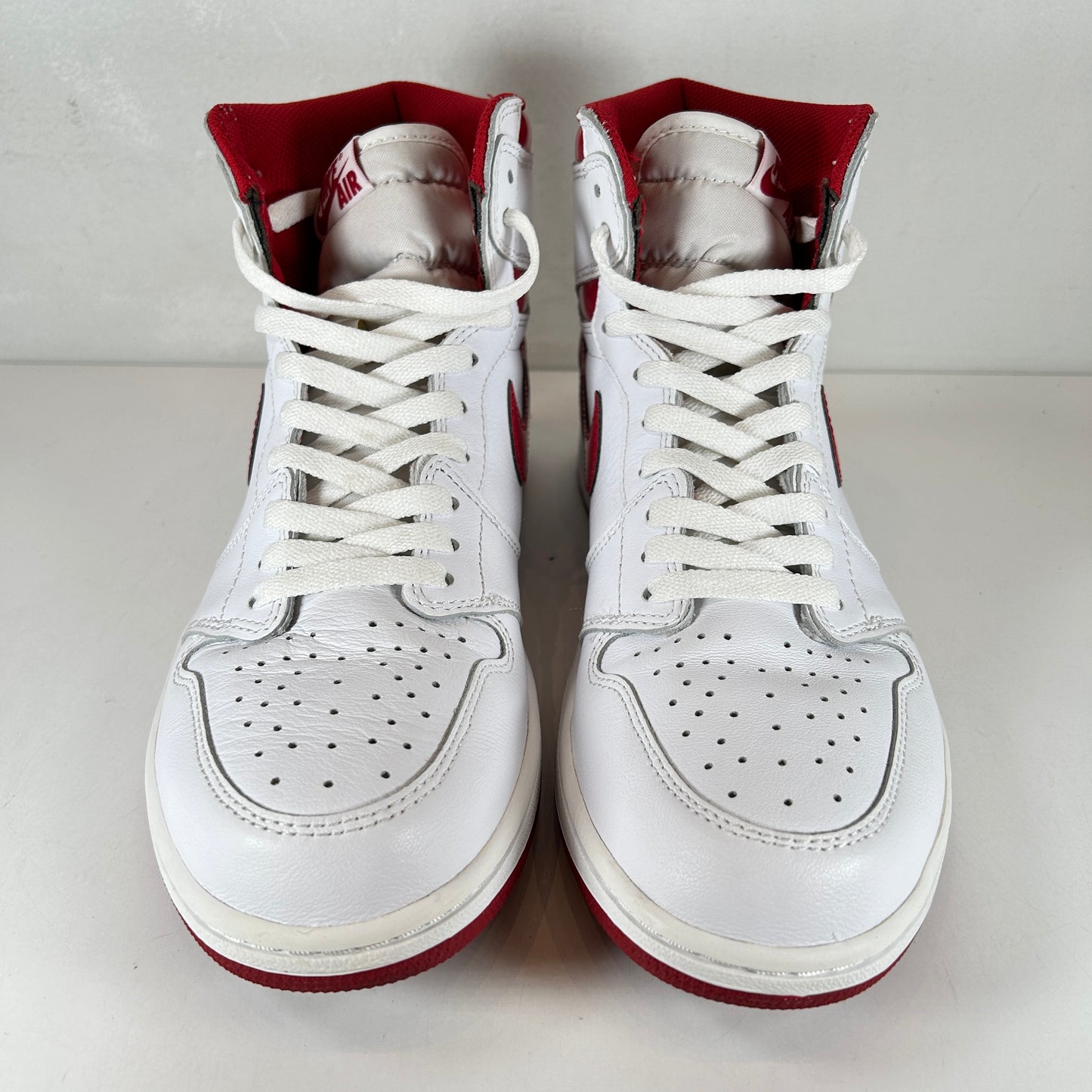 555088 103 Jordan 1 Retro Metallic Red (2017) [USED] - 10.5 M (Used)