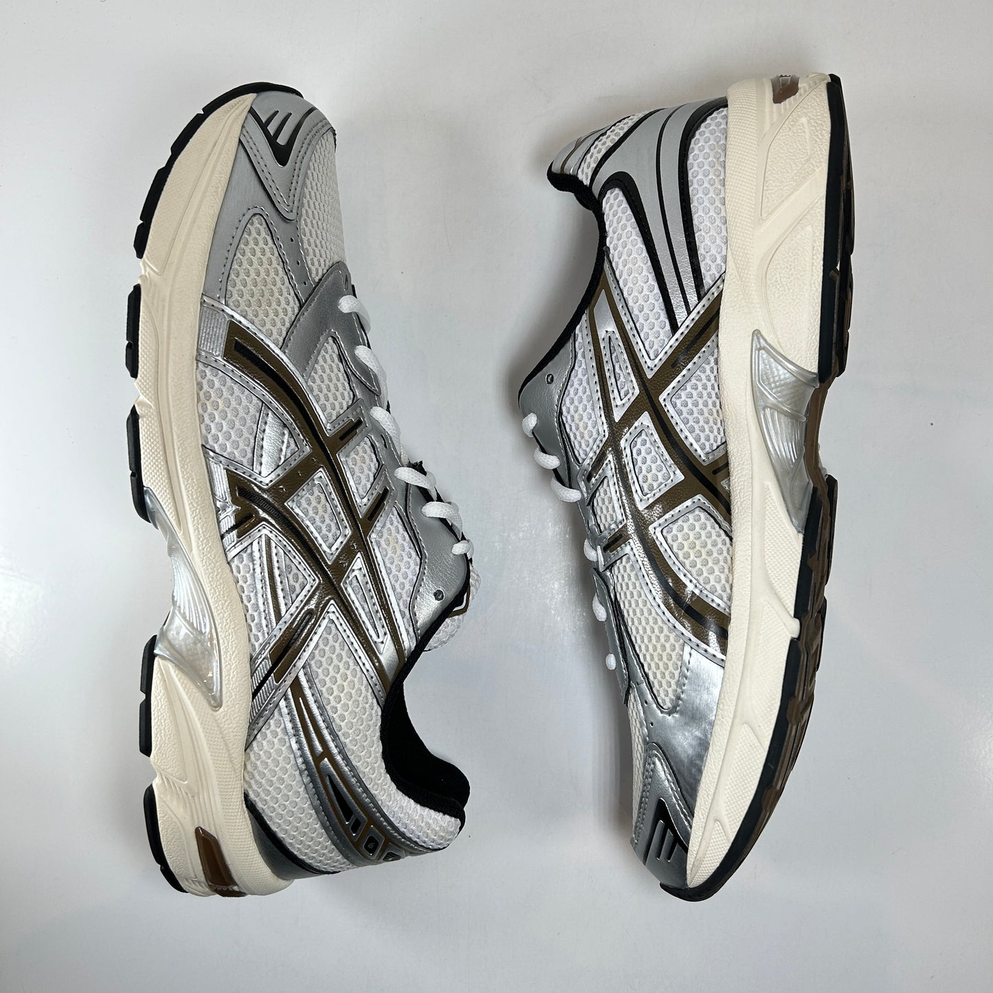 1201A256 113 ASICS Gel-1130 White Clay Canyon [USED] - 12 M (Used)
