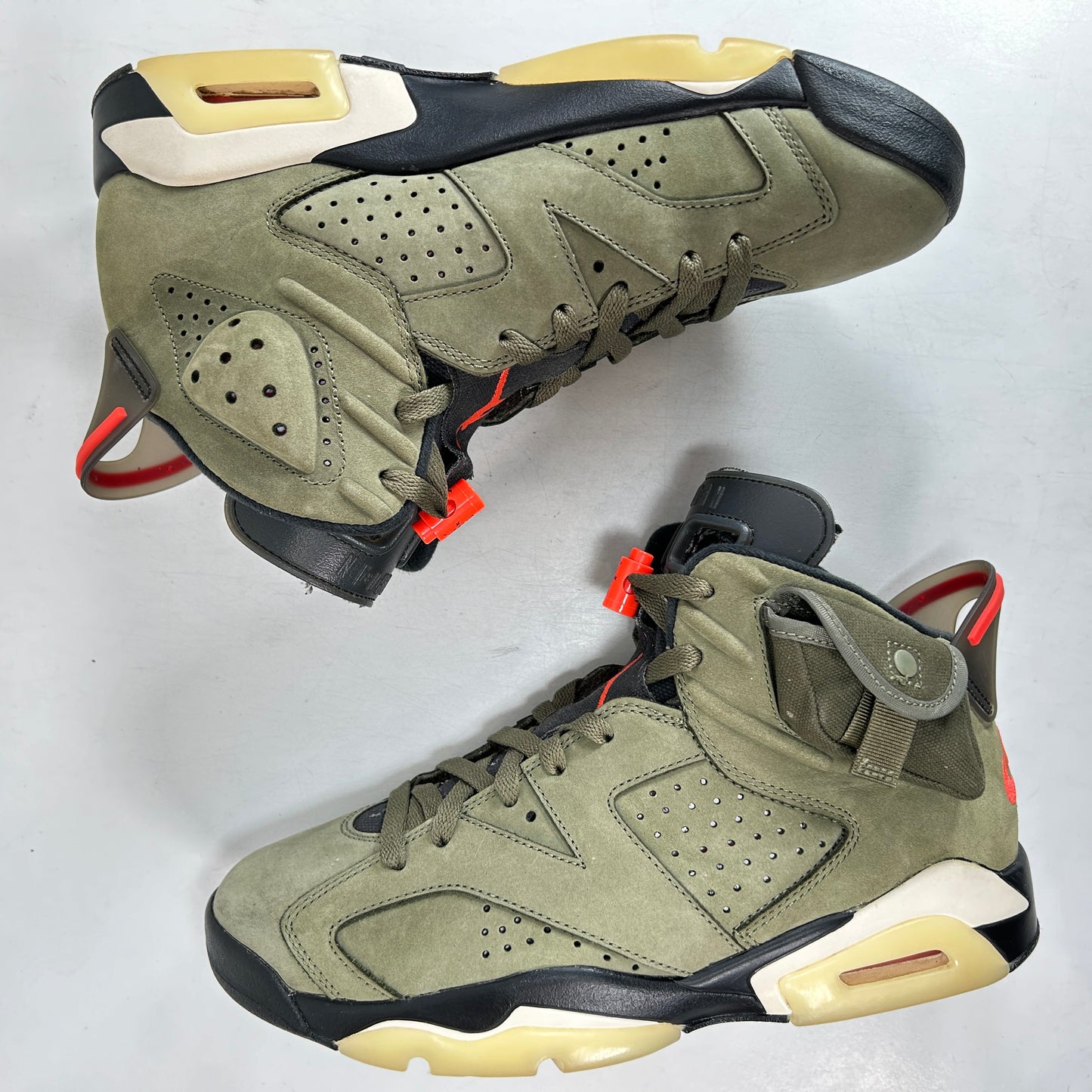 CN1084 200 Jordan 6 Retro Travis Scott [USED] - 9.5 M (Used2)