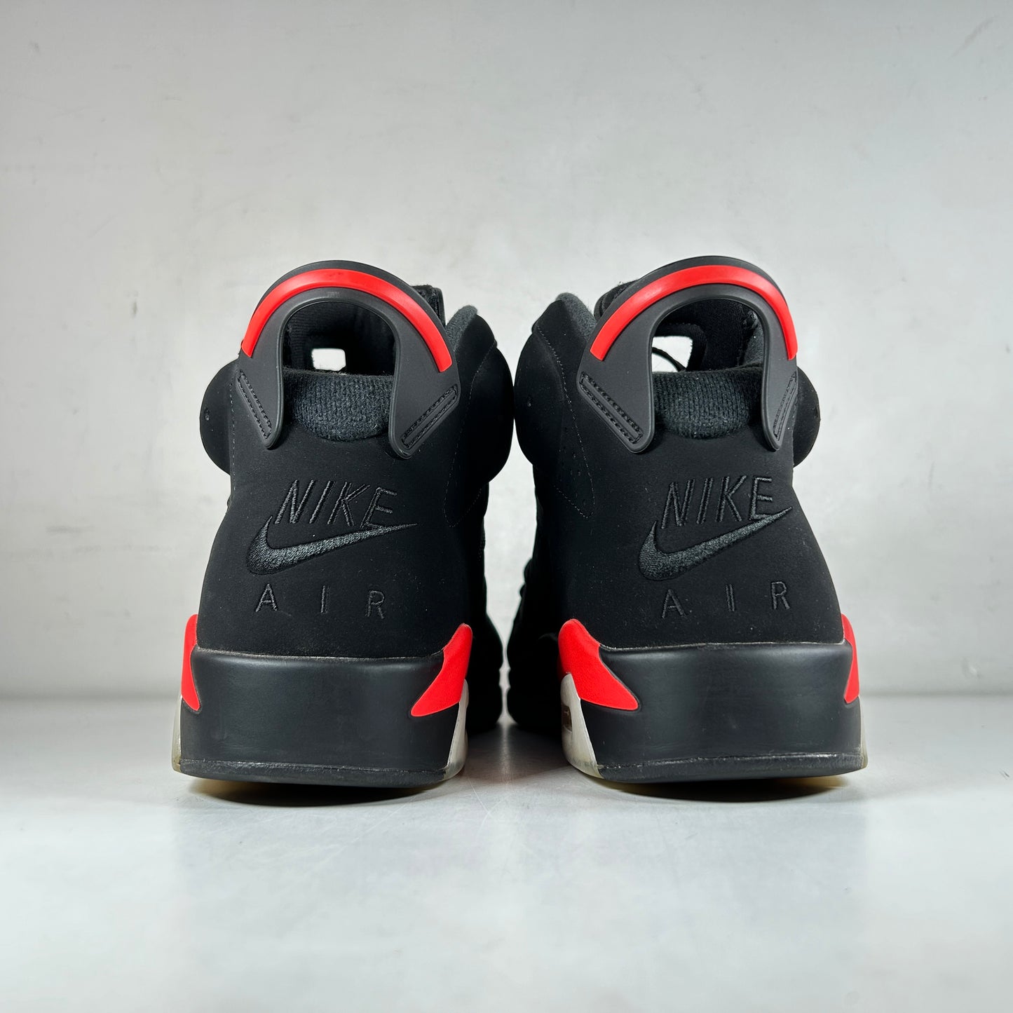 384664 060 Jordan 6 Infrared [USED] - 9.5 M (Used2)