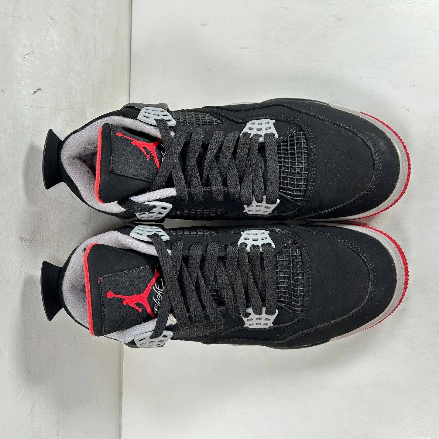 308497 060 Jordan 4 Bred (2019) [USED] - 8.5 M (Used) (No Box)