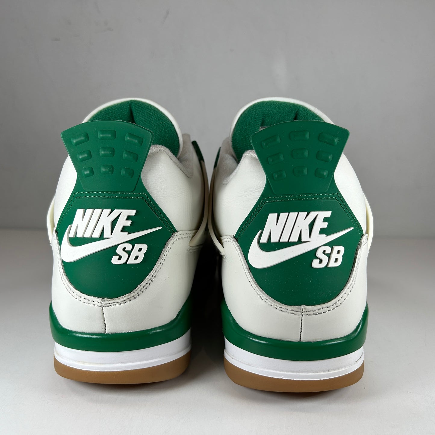 DR5415 103 Jordan 4 Retro SB Pine Green [USED] - 10 M (Used3)