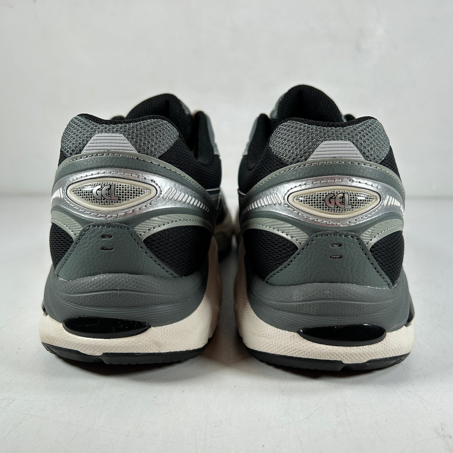 1203A320 003 ASICS GT-2160 Black Seal Grey [USED] - 9 M (Used) (No Box)
