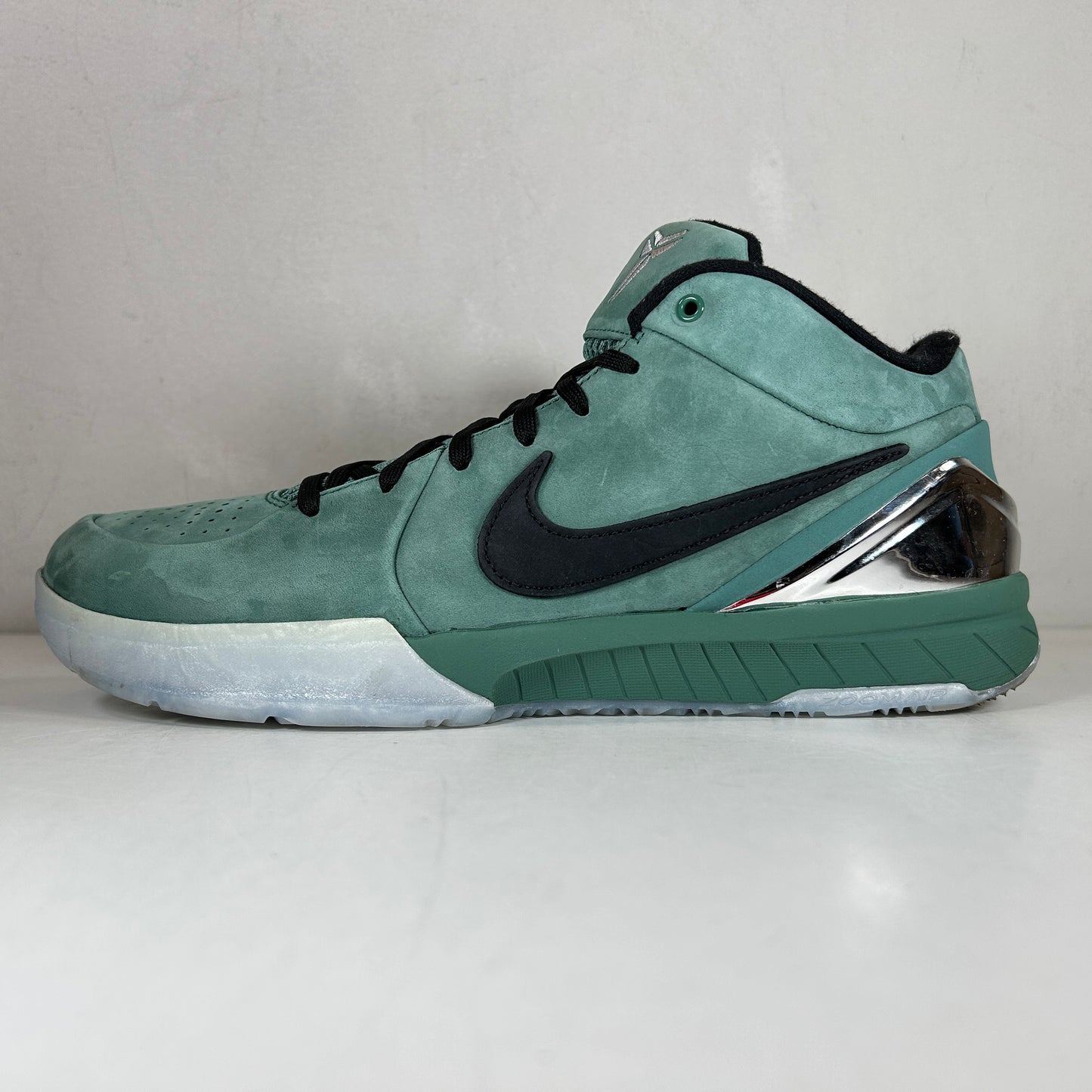 FQ3545 300 Nike Kobe 4 Protro Girl Dad [USED] - 11 M (VNDS)