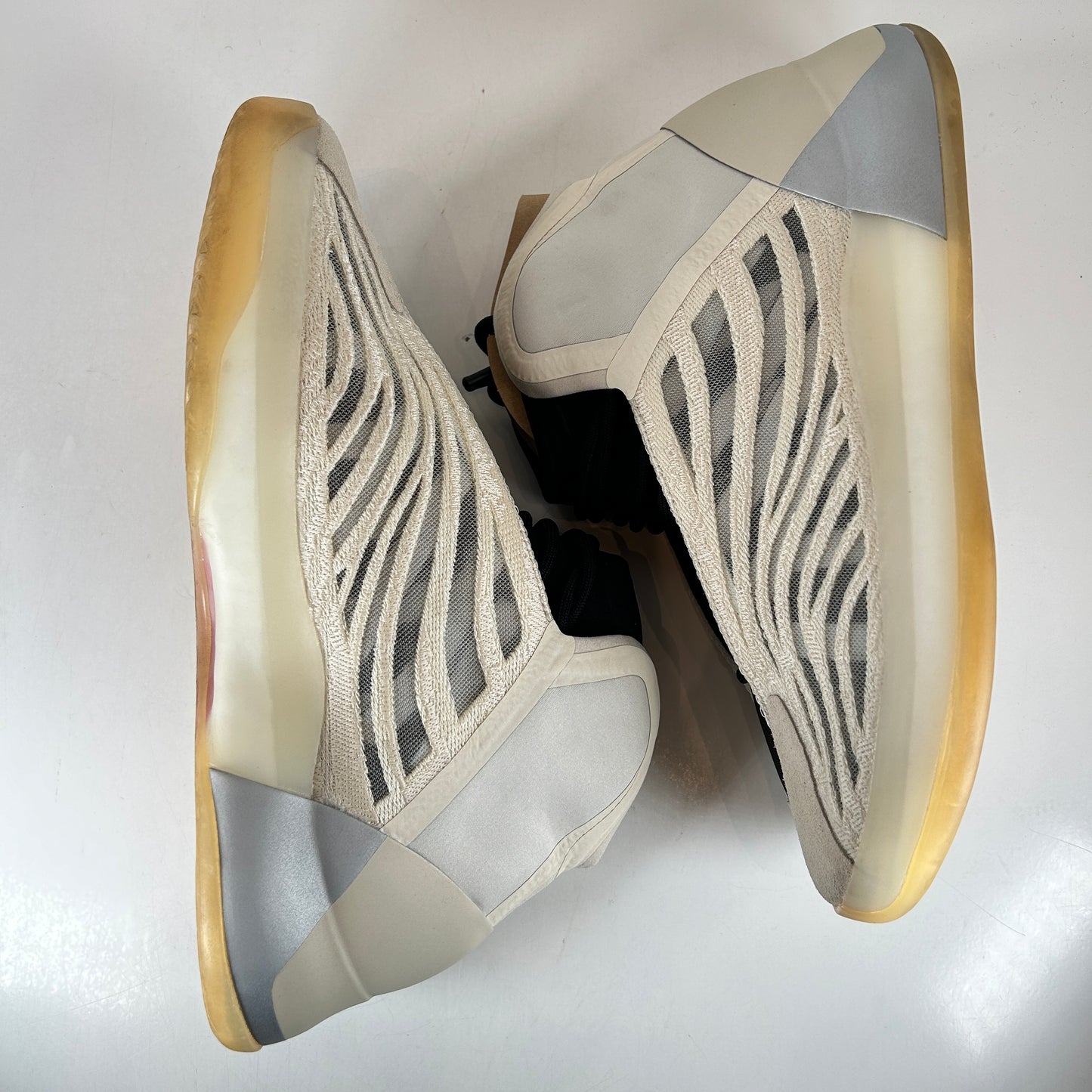 HQ2085 adidas Yeezy QNTM Mist Slate [USED] - 9.5 M (Used)