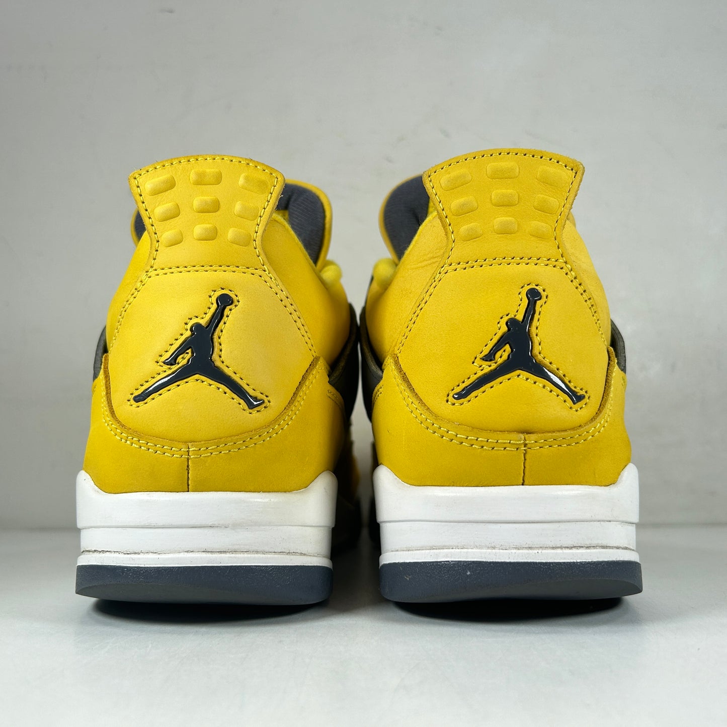 CT8527 700 Jordan 4 Retro Lightning (2021) [USED] - 11 M (Used3)
