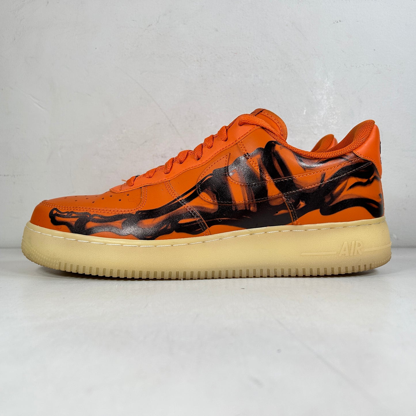 CU8067 800 Nike Air Force 1 Low Orange Skeleton Halloween [USED] - 12 (Used)