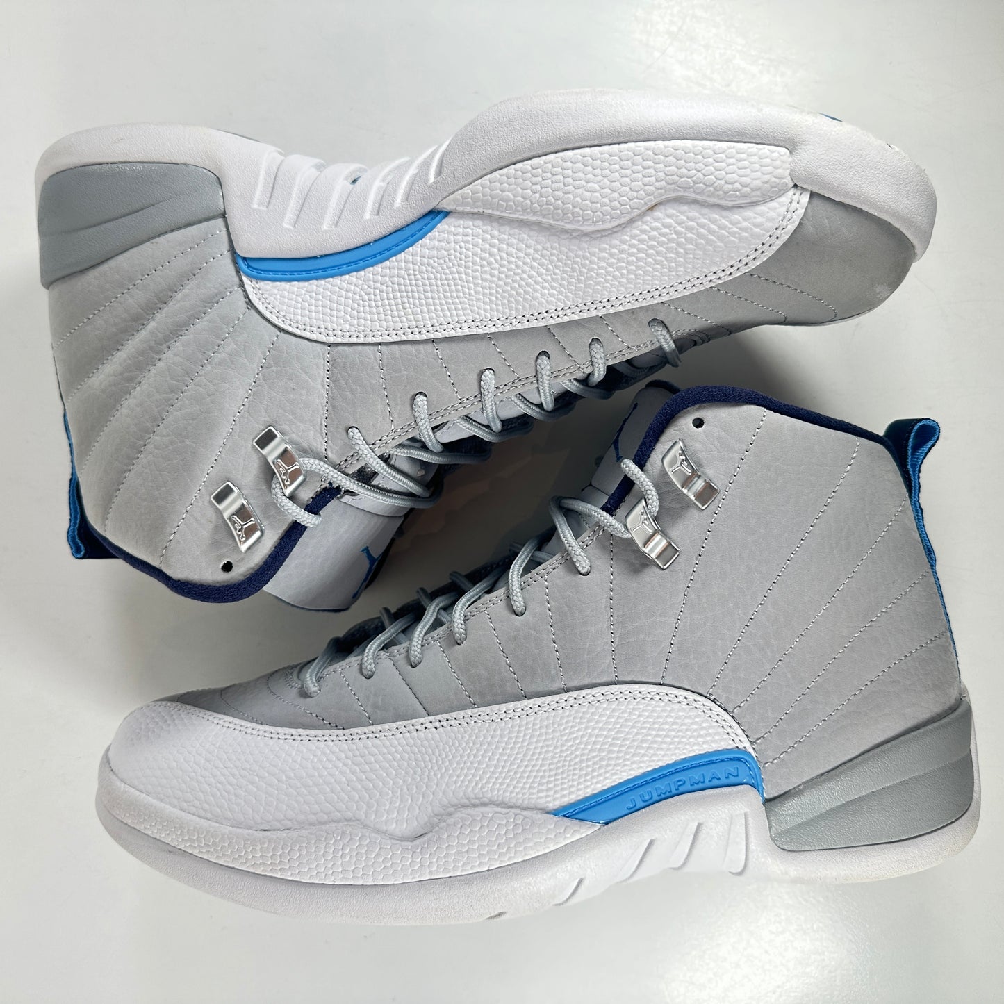 130690 007 Jordan 12 Retro Grey University Blue [USED] - 11 M (Used)