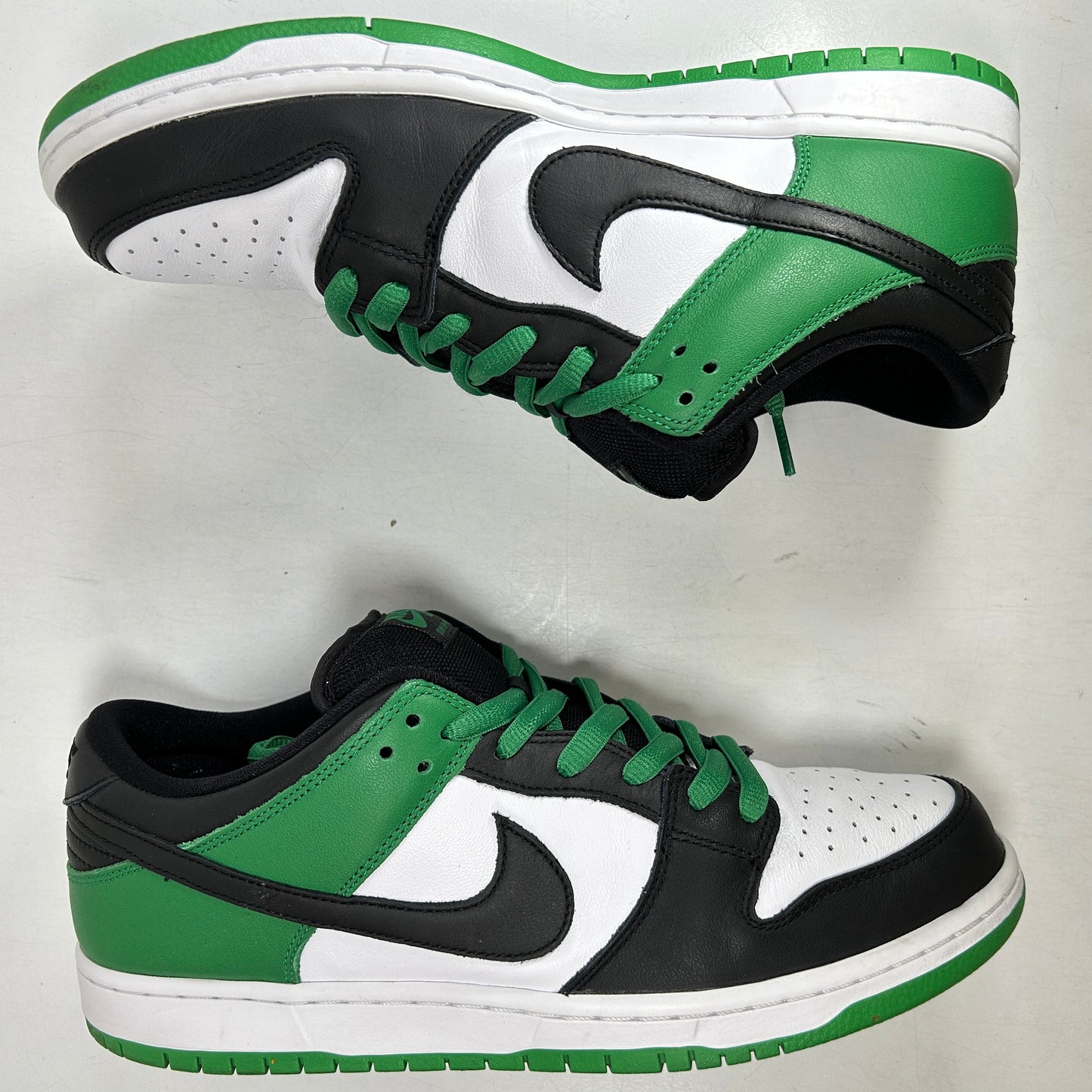 BQ6817 302 Nike SB Dunk Low Classic Green [USED] - 11 M (Used)