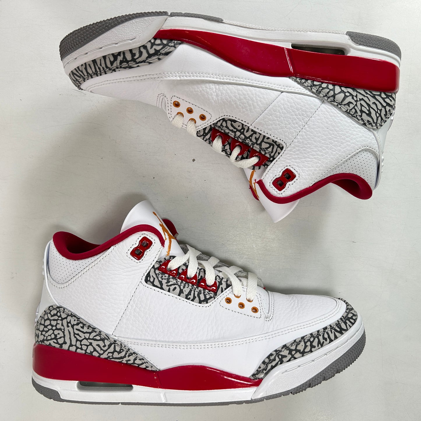 CT8532 126 Jordan 3 Retro Cardinal Red [USED] - 9 M (Used)