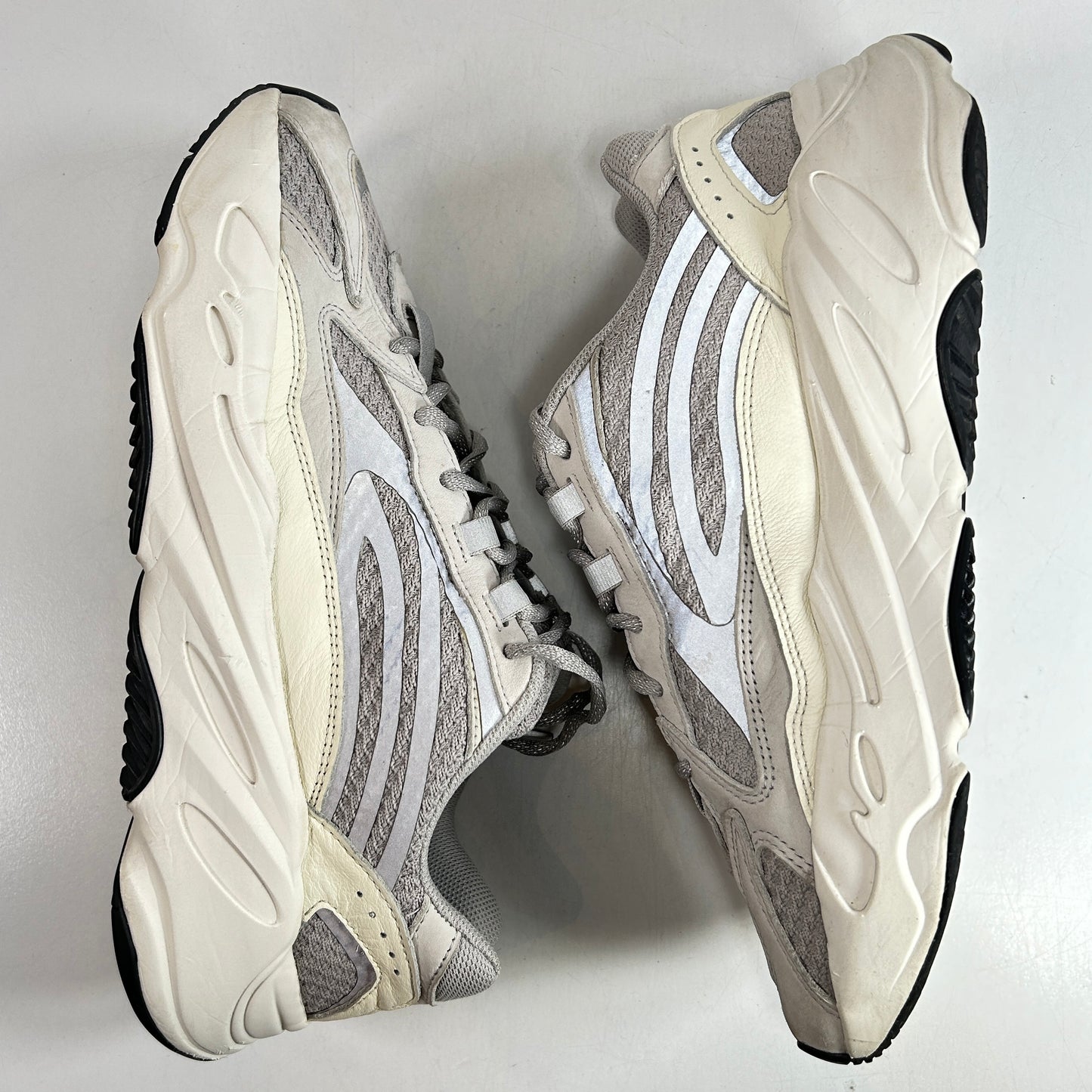 EF2829 Yeezy 700 Static [USED] - 10 M (Used) (No Box)