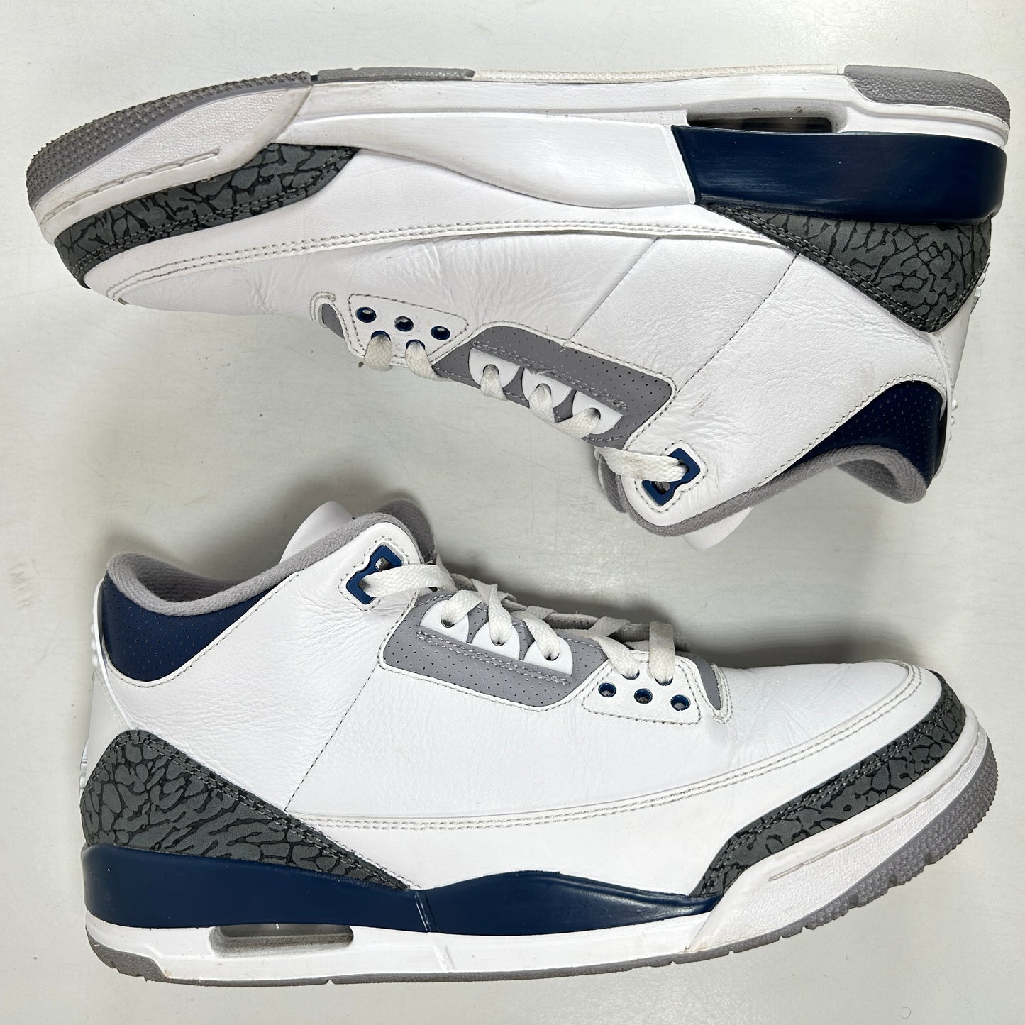 CT8532 140 Jordan 3 Retro Midnight Navy [USED] - 11.5 M (Used)