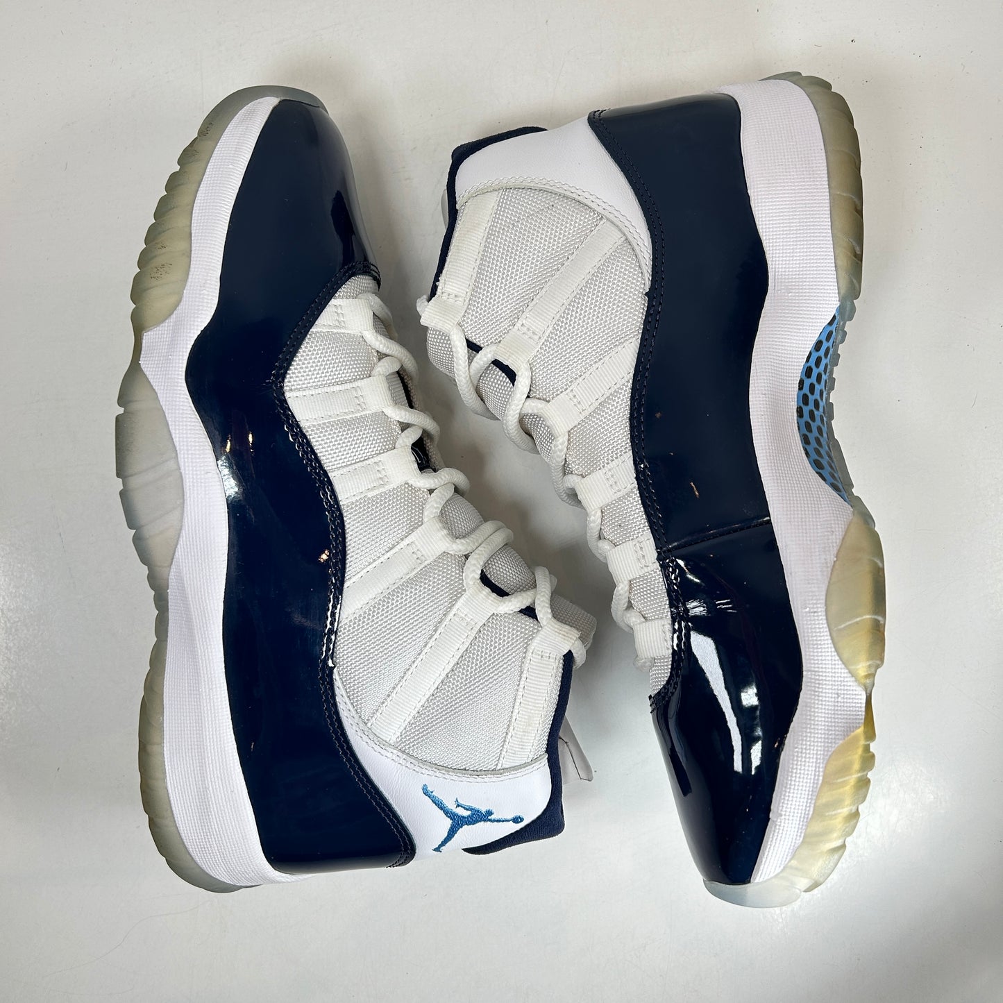 378037 123 Jordan 11 Retro UNC Win Like 82 [USED] - 10 M (Used) (No Box)