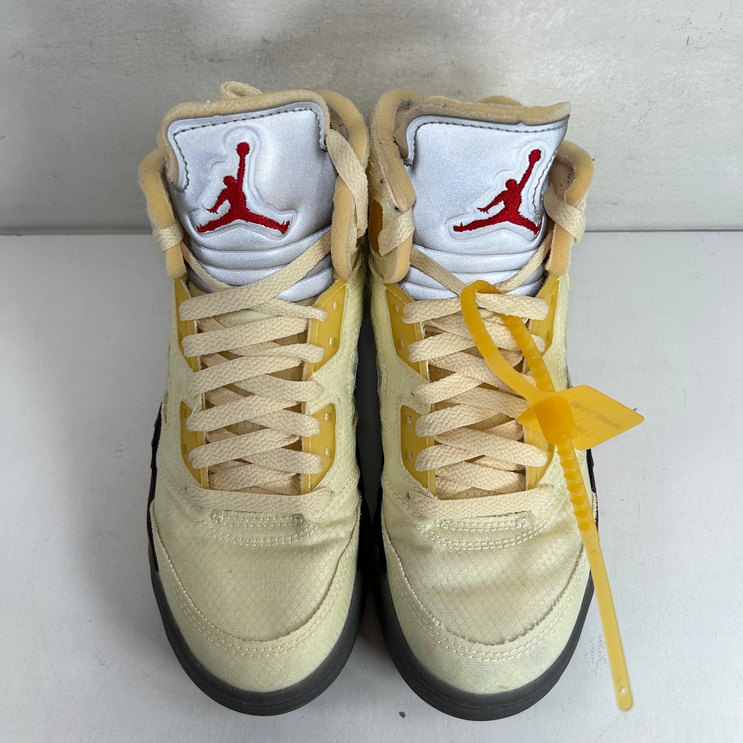 DH8565 100 Jordan 5 Off-White Sail [USED] - 4 M (Used)