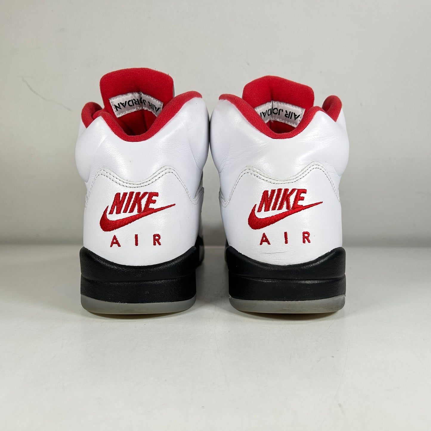DA1911 102 Jordan 5 Fire Red [USED] - 10.5 M (Used) (Replace Box)