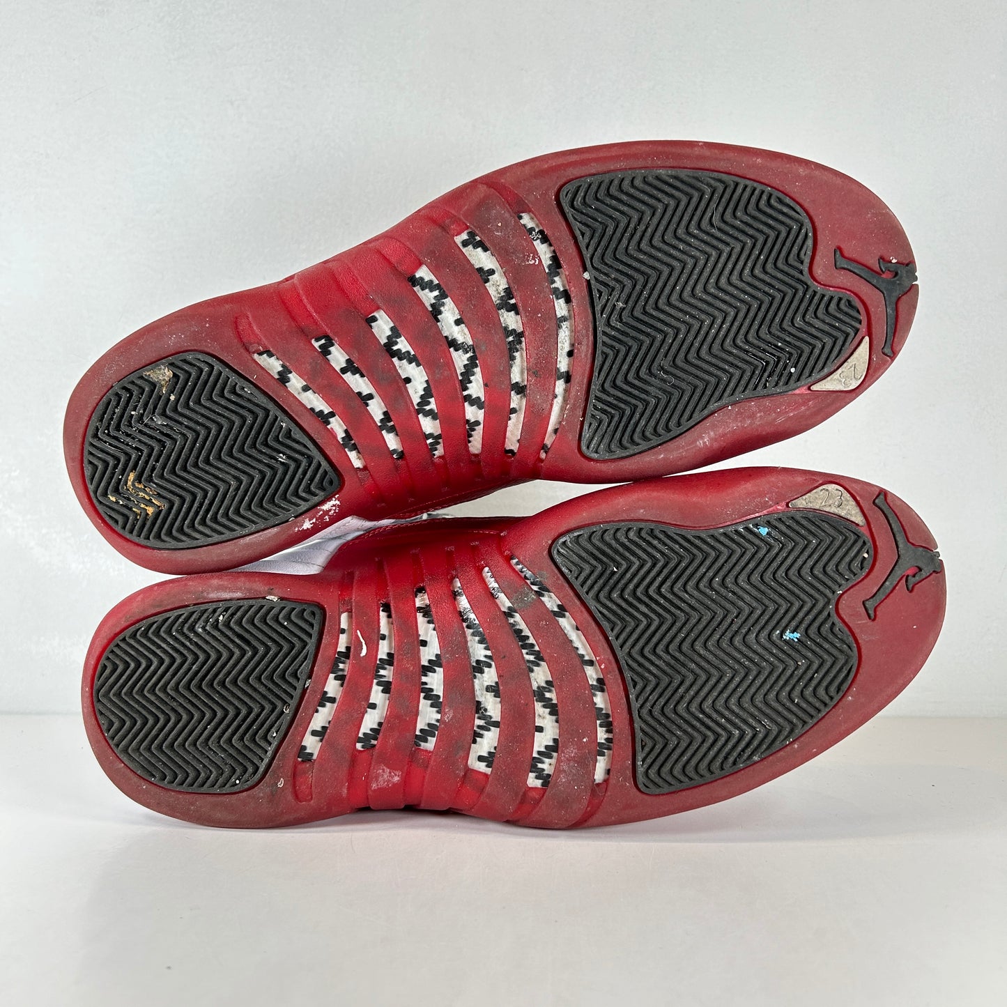 CT8013 116 Jordan 12 Retro Cherry (2023) [USED] - 11 M (Used2)