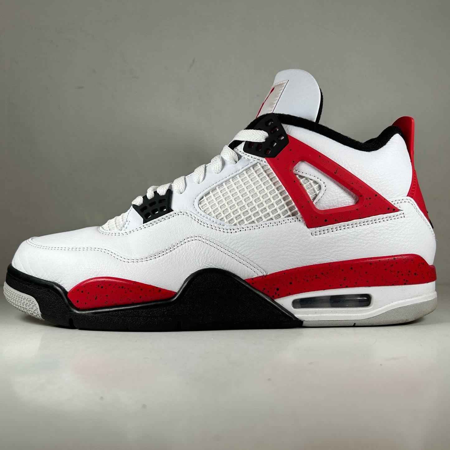 DH6927 161 Jordan 4 Retro Red Cement [USED] - 12 M (VNDS)