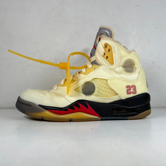 DH8565 100 Jordan 5 Off-White Sail [USED] - 4 M (Used)