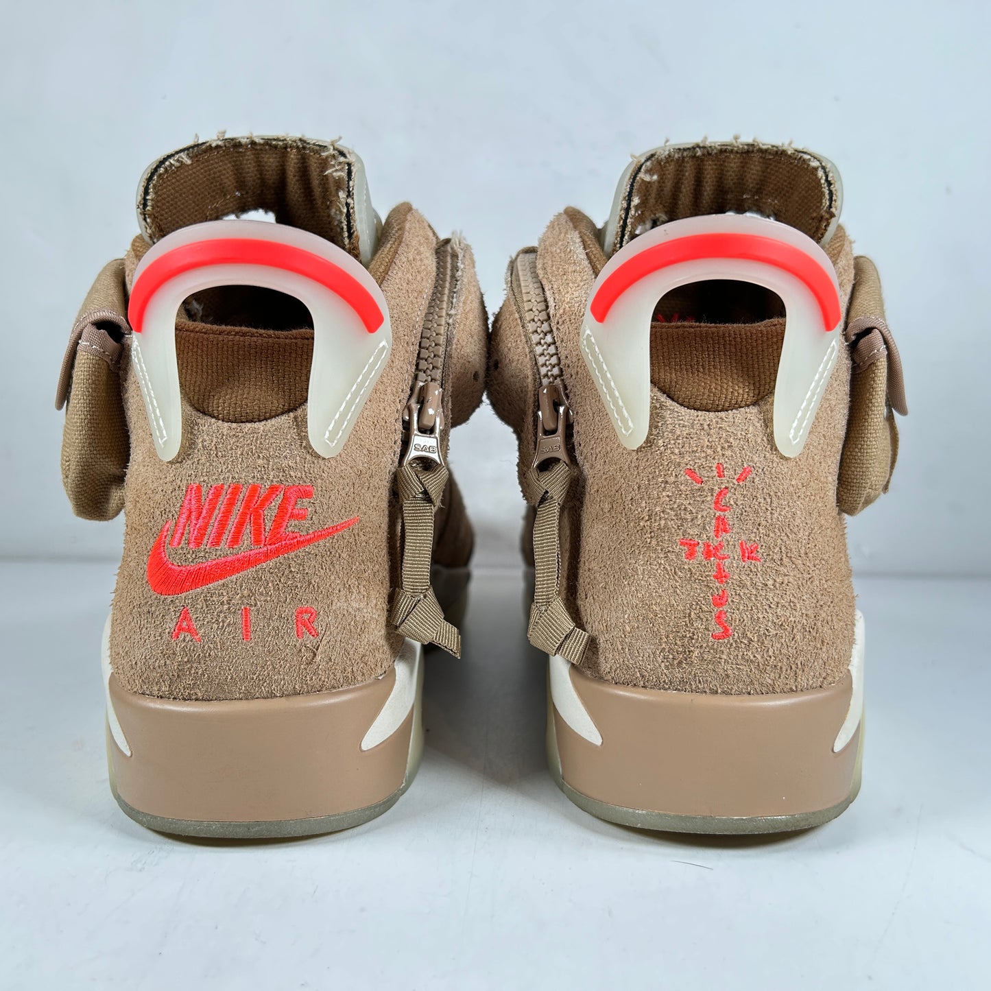 DH0690 200 Jordan 6 Retro Travis Scott British Khaki [USED] - 9 M (Used2)