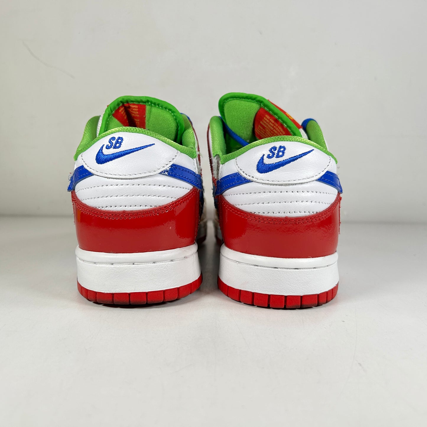 FD8777 100 Nike SB Dunk Low Sandy Bodecker [USED] - 10 M (Used)