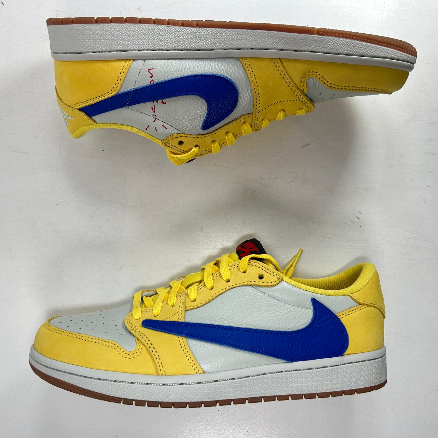 DZ4137 700 Jordan 1 Retro Low OG SP Travis Scott Canary (Women's) [USED] - 10 W (Used)