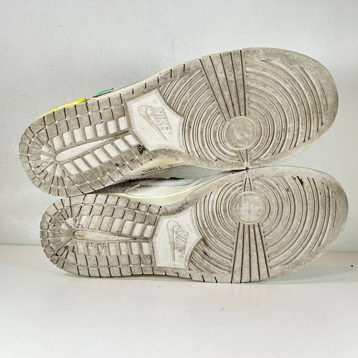 DJ0950 106 Nike Dunk Low Off-White Lot 14 [USED] - 10.5 M (Used)