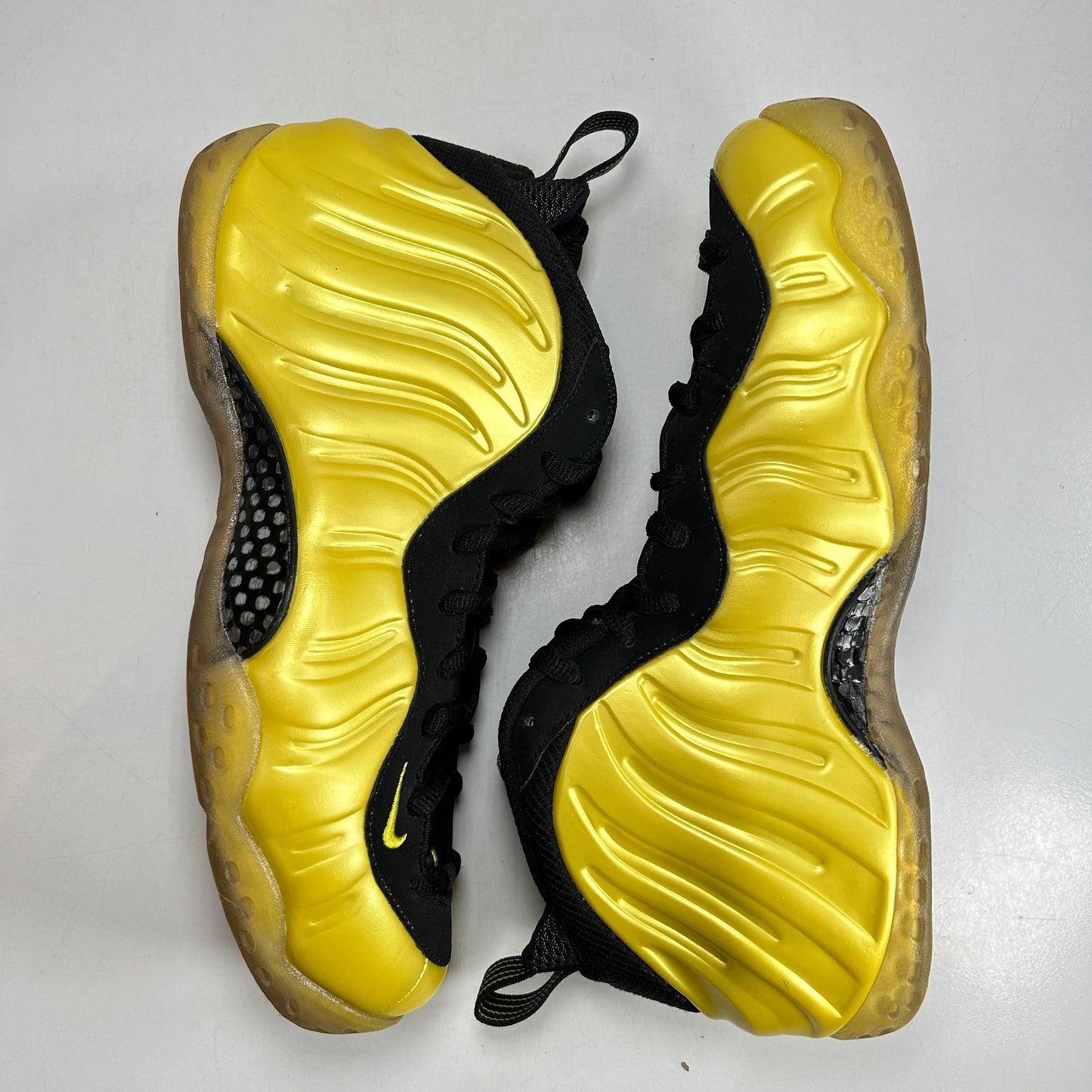 314996 330 Nike Air Foamposite One Electrolime [USED] - 9.5 M (Used) (No Box)