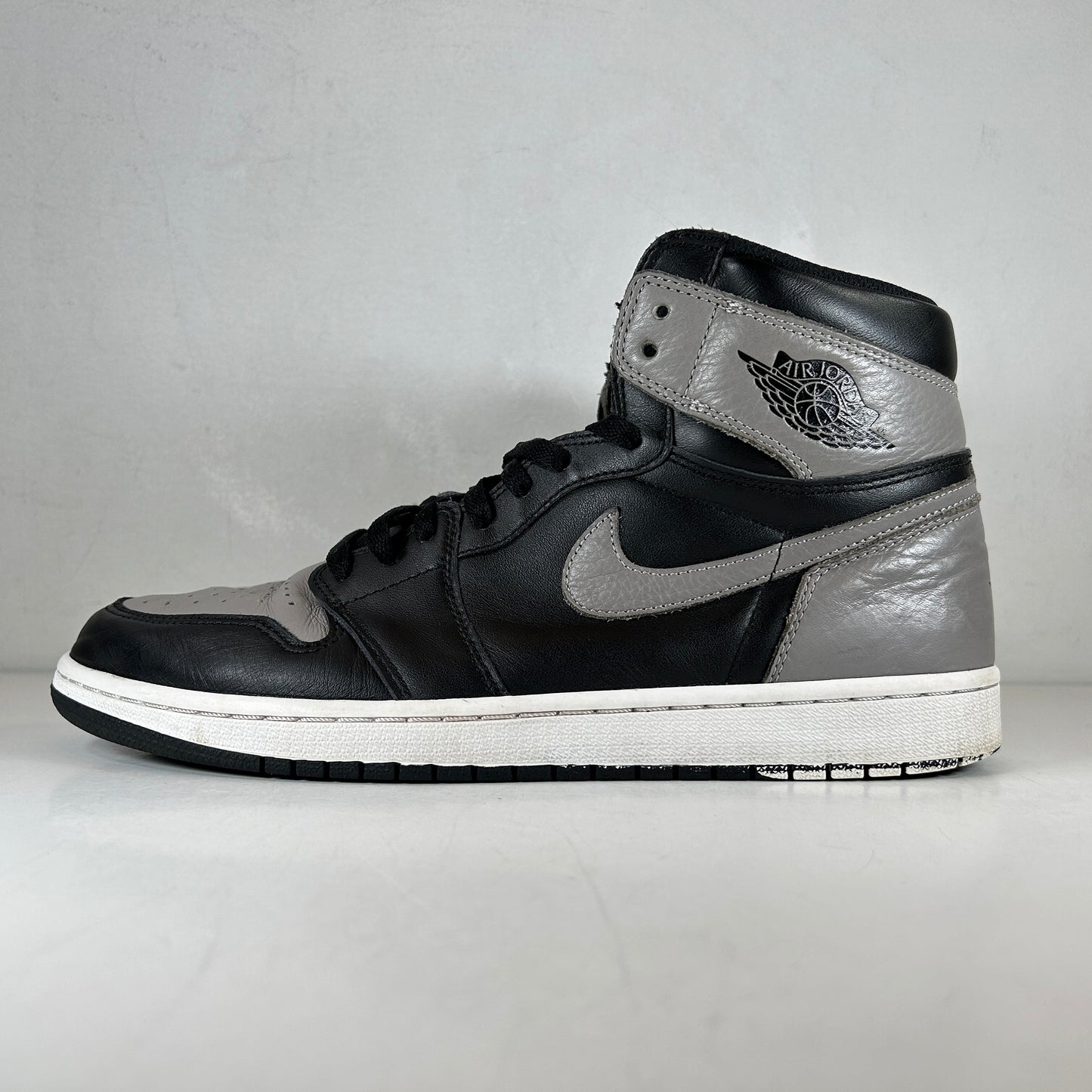 555088 013 Jordan 1 Shadow (2018) [USED] - 11.5 M (Used) (No Box)