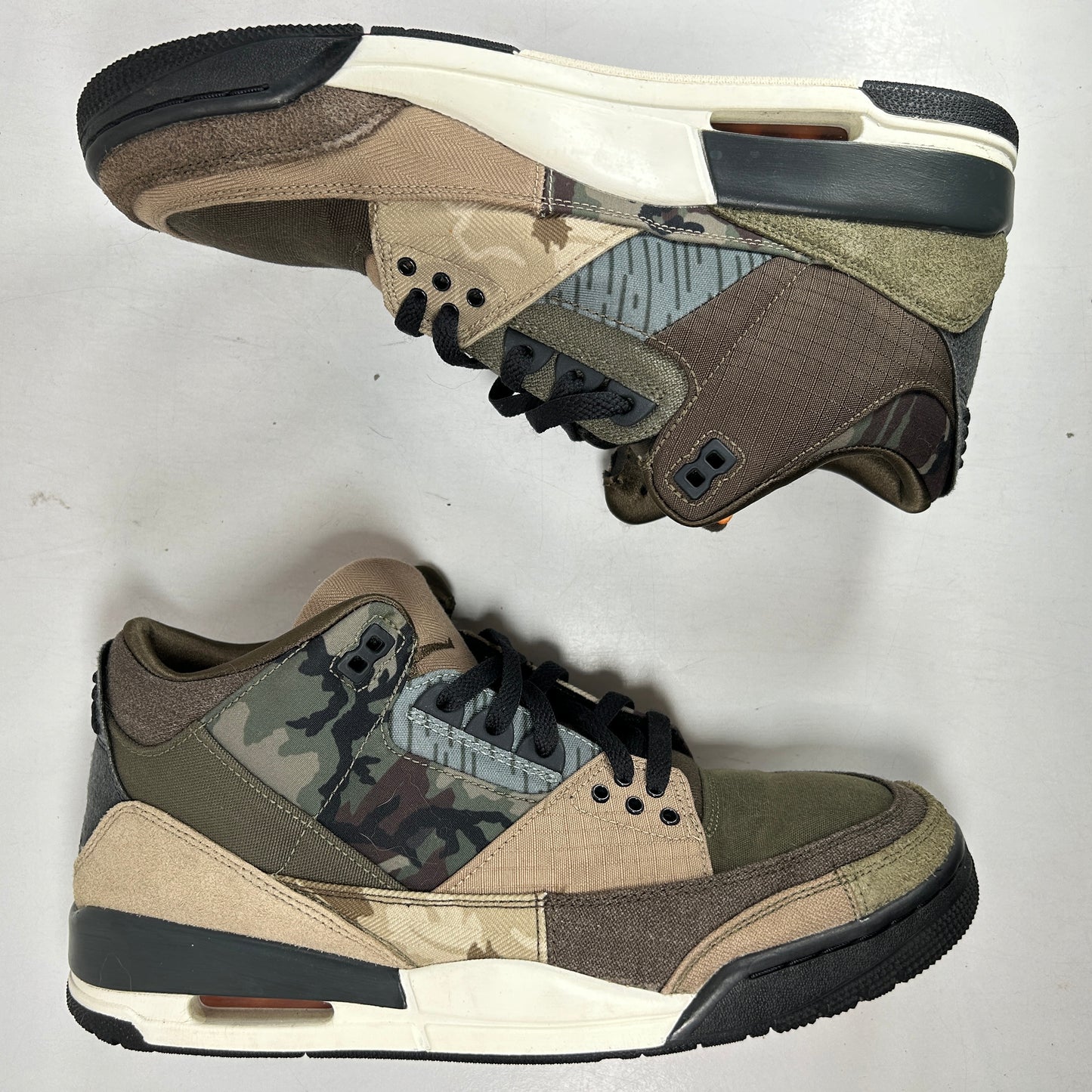 DO1830 200 Jordan 3 Retro Patchwork Camo [USED] - 11 M (Used)