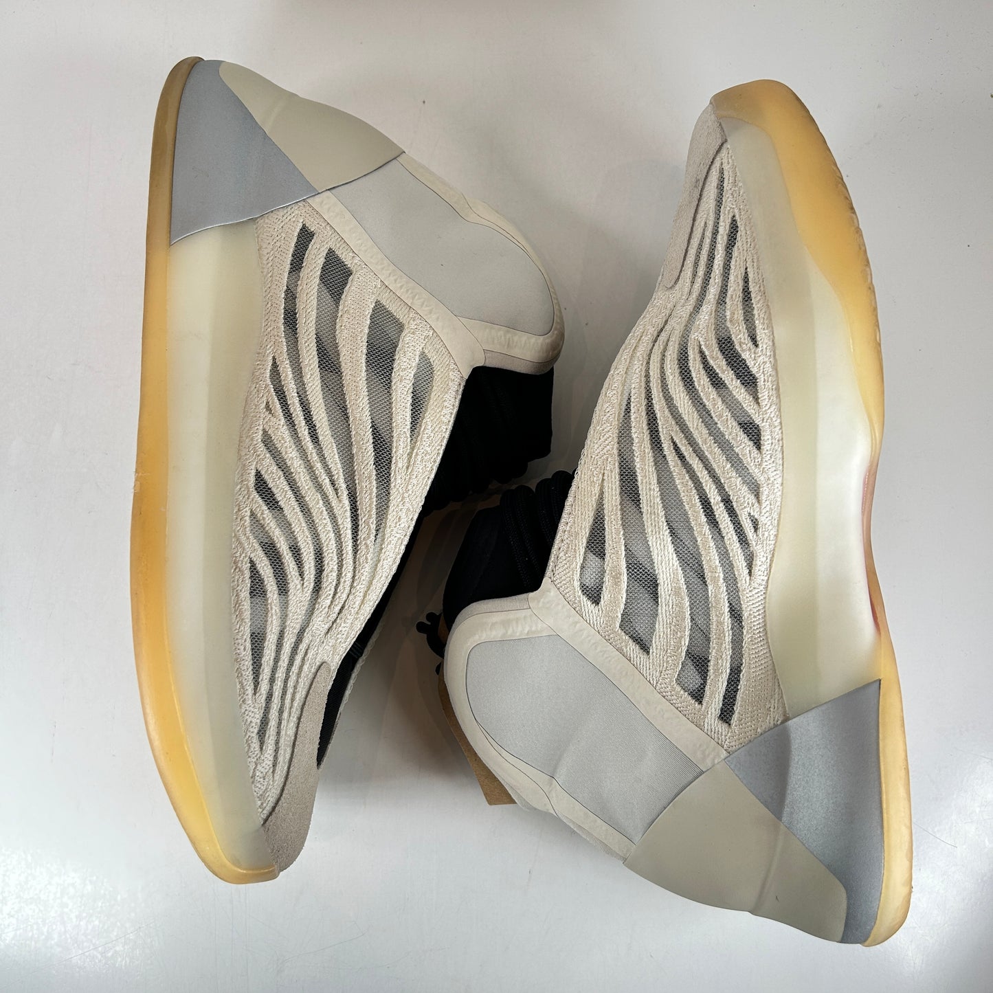 adidas gazelle silver green womens HQ2085 adidas Yeezy QNTM Mist Slate [USED]