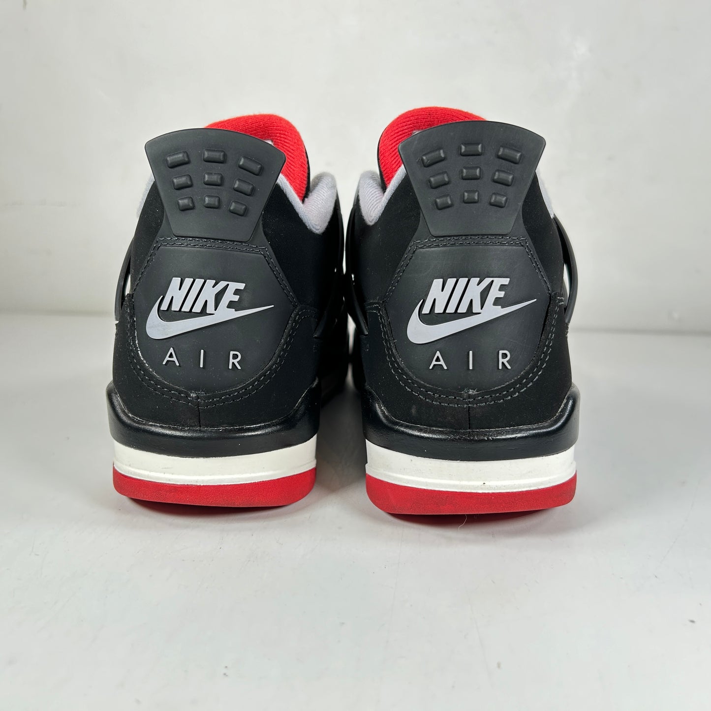 408452 060 Jordan 4 Retro Bred (2019) (GS) [USED] - 6 Y (Used)