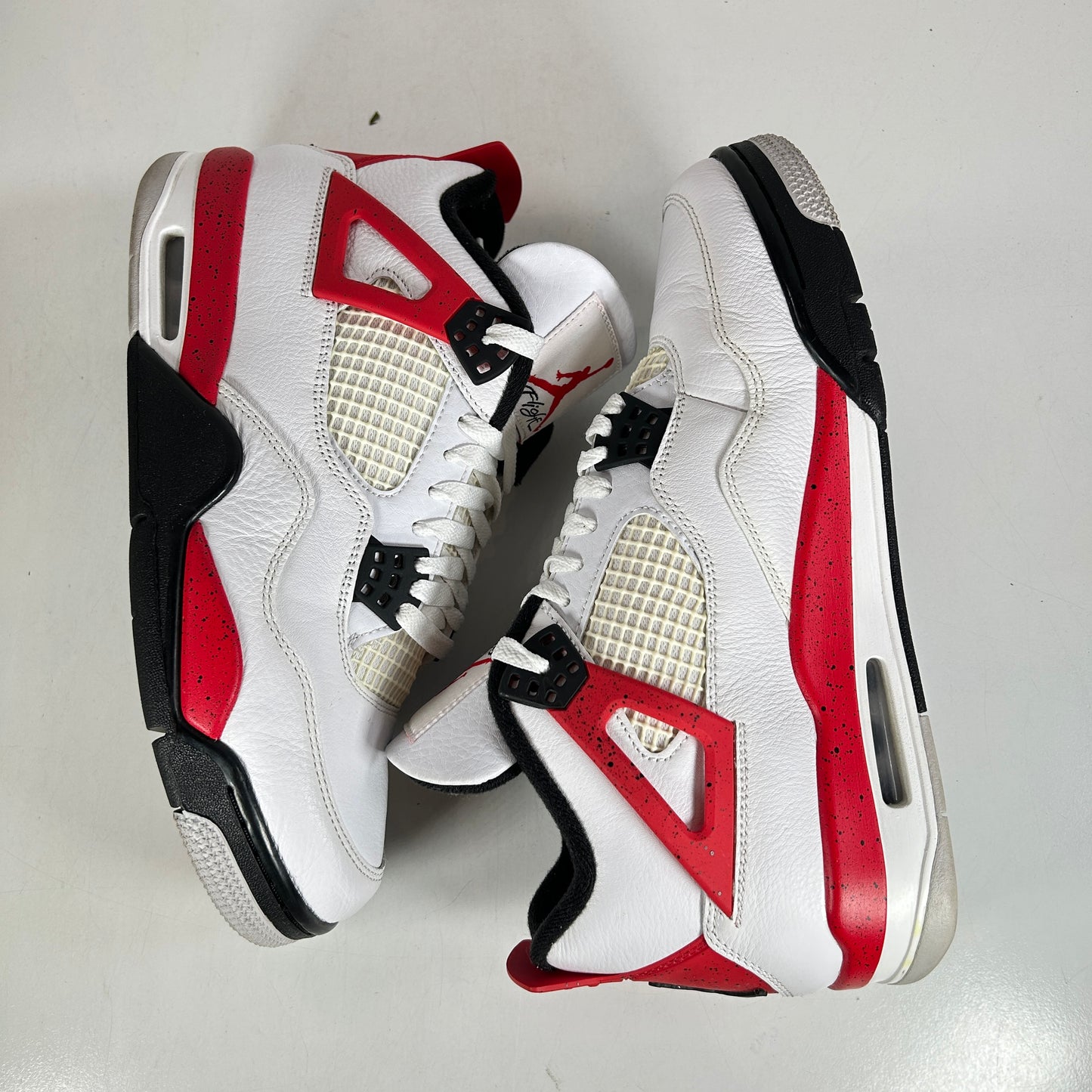 DH6927 161 Jordan 4 Retro Red Cement [USED] - 9.5 M (Used)