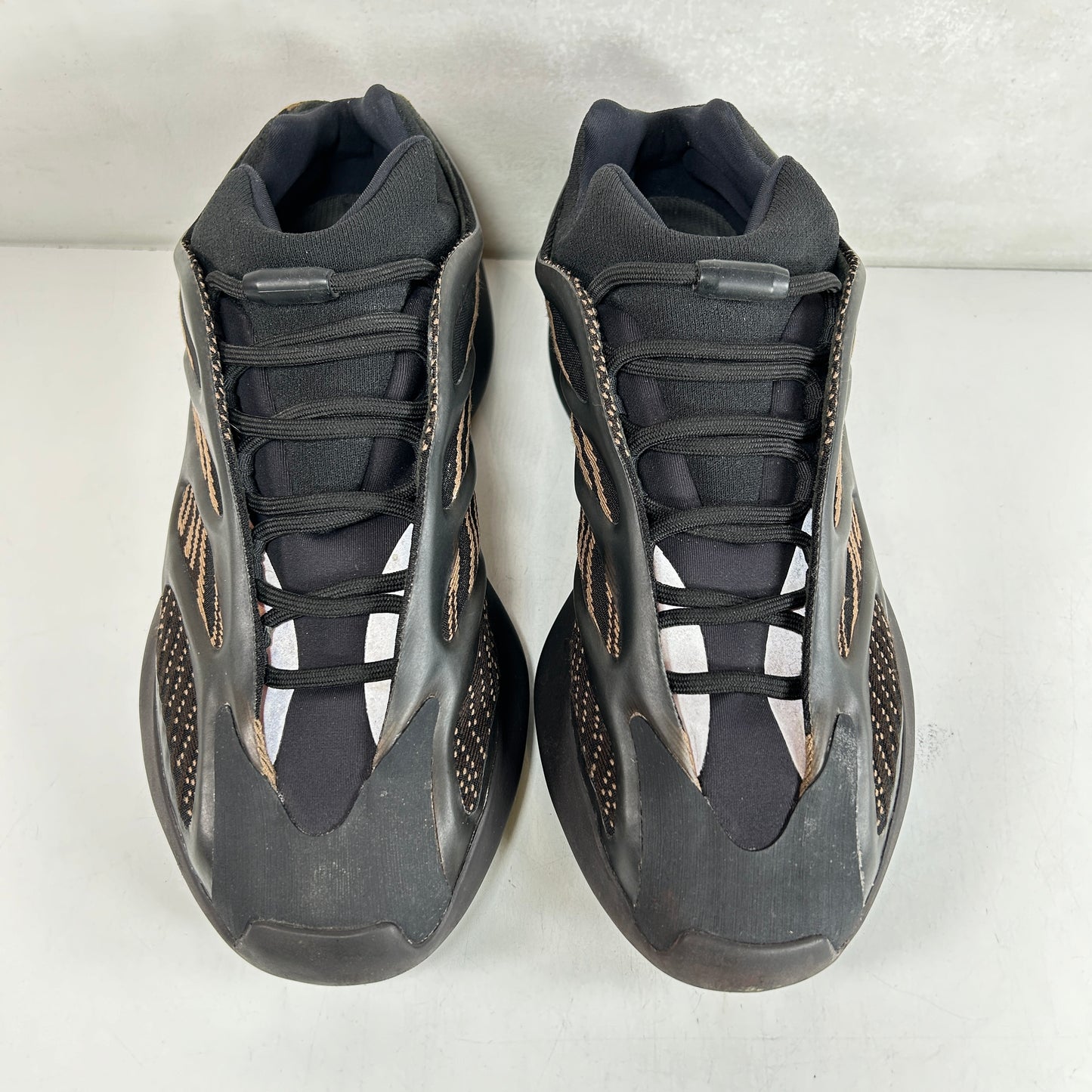 GY0189 adidas Yeezy 700 V3 Clay Brown [USED] - 10 M (Used) (No Box)