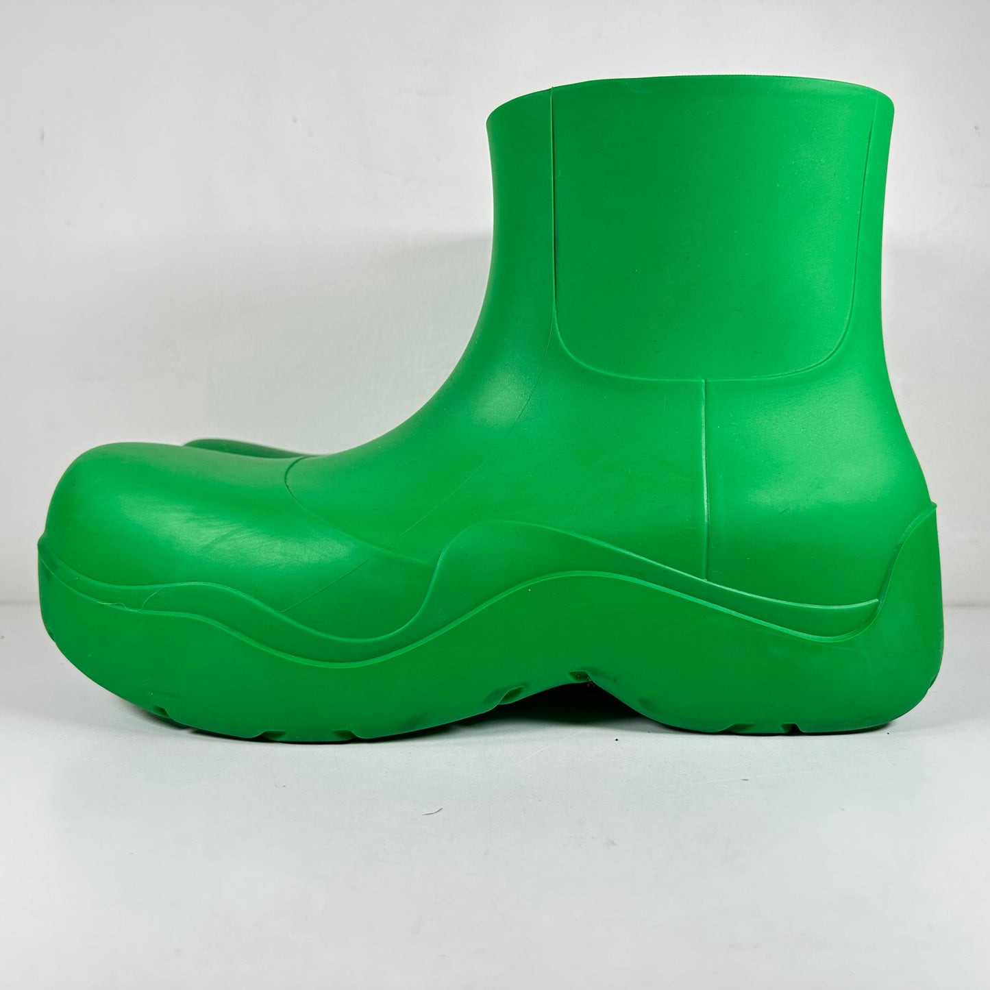 Bottega Veneta Green Matte Puddle Chelsea Boots [USED] - 44 (Used)