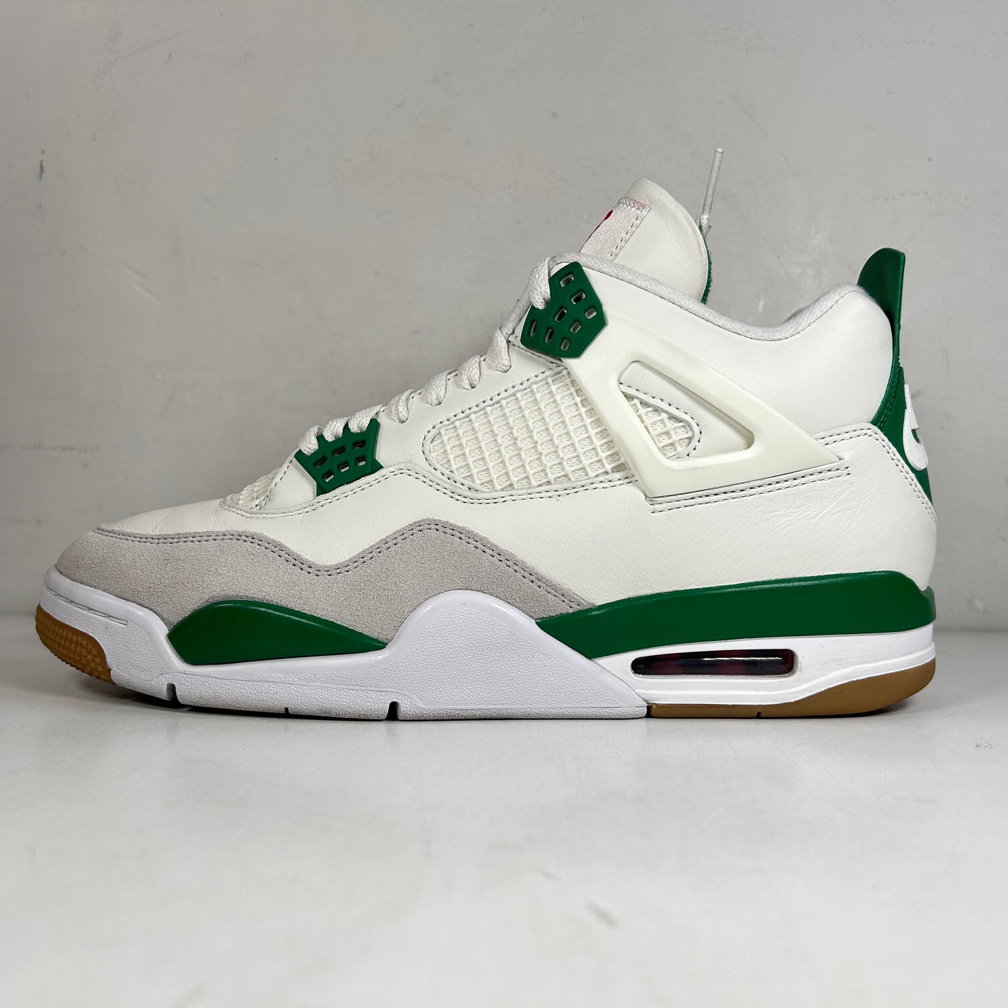 DR5415 103 Jordan 4 Retro SB Pine Green [USED] - 10.5 M (Used2)