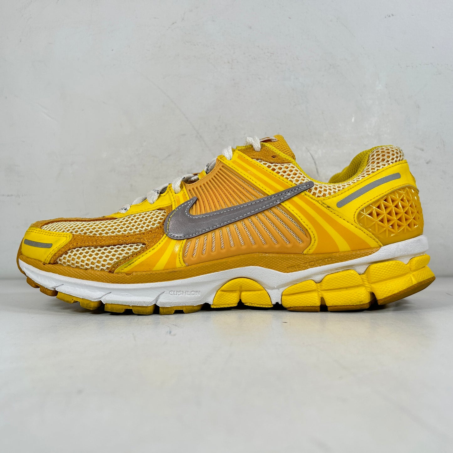 FJ4453 765 Nike Zoom Vomero 5 Yellow Ochre [USED] - 9 M (Used) (No Box)