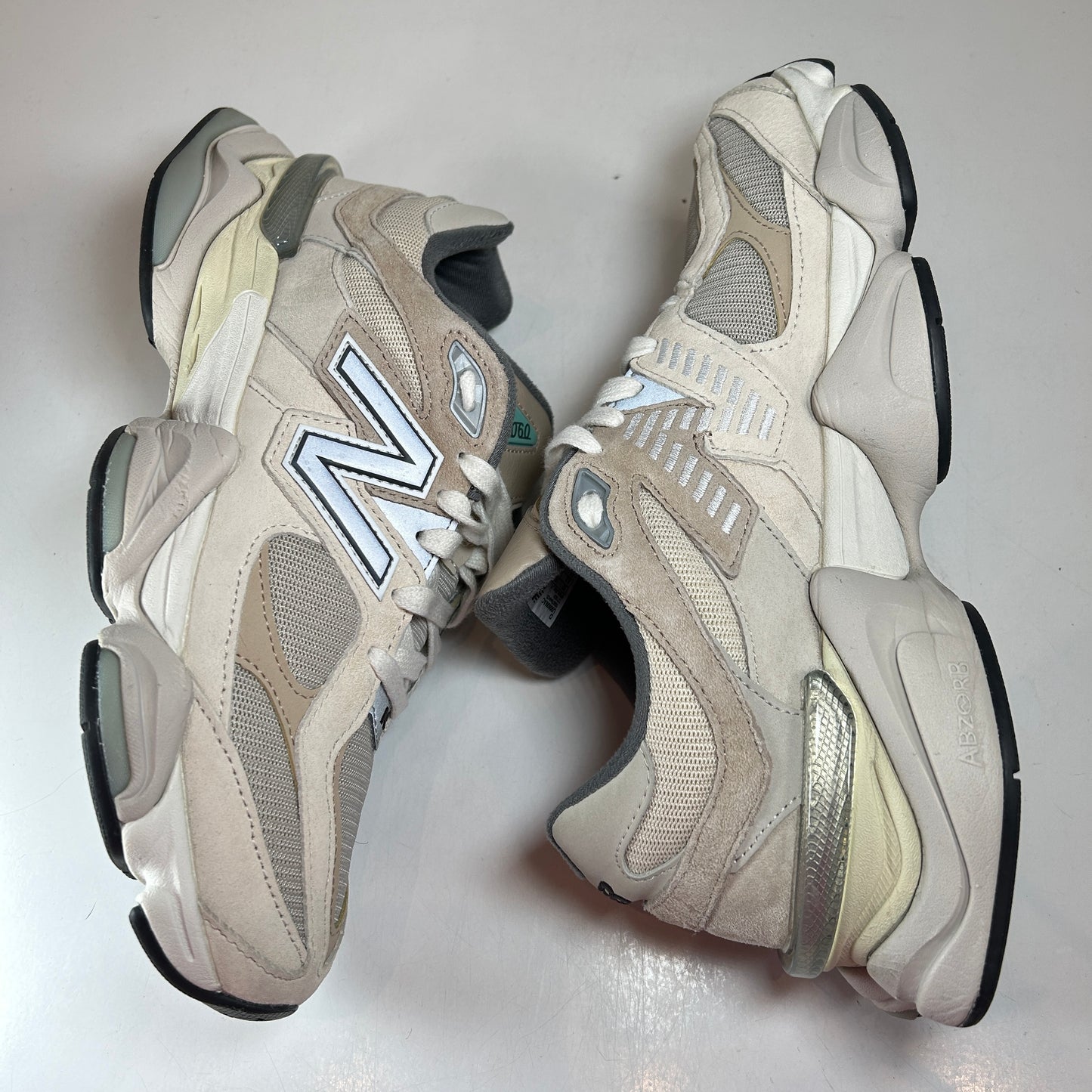 U9060MAC New Balance 9060 Sea Salt [USED] - 10 M (Used)