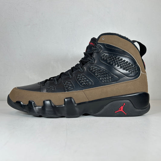 302370 020 Jordan 9 Retro Olive (2012) [USED] - 10.5 M (Used)