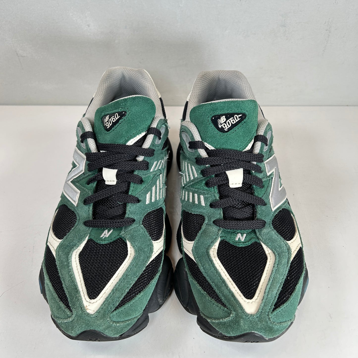 U9060VRA  New Balance 9060 Team Forest Green [USED] - 9.5 M (Used)