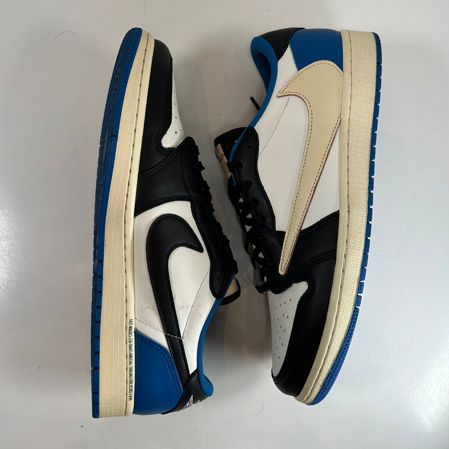 DM7866 140 Jordan 1 Low Fragment x Travis Scott [USED] - 10 M (VNDS2)