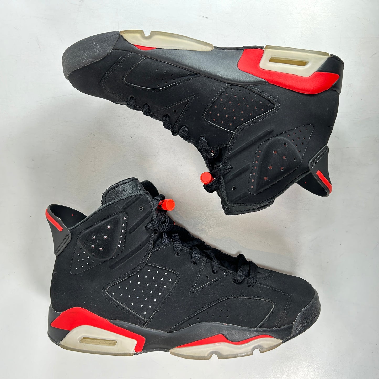 384664 060 Jordan 6 Infrared [USED] - 9.5 M (Used2)