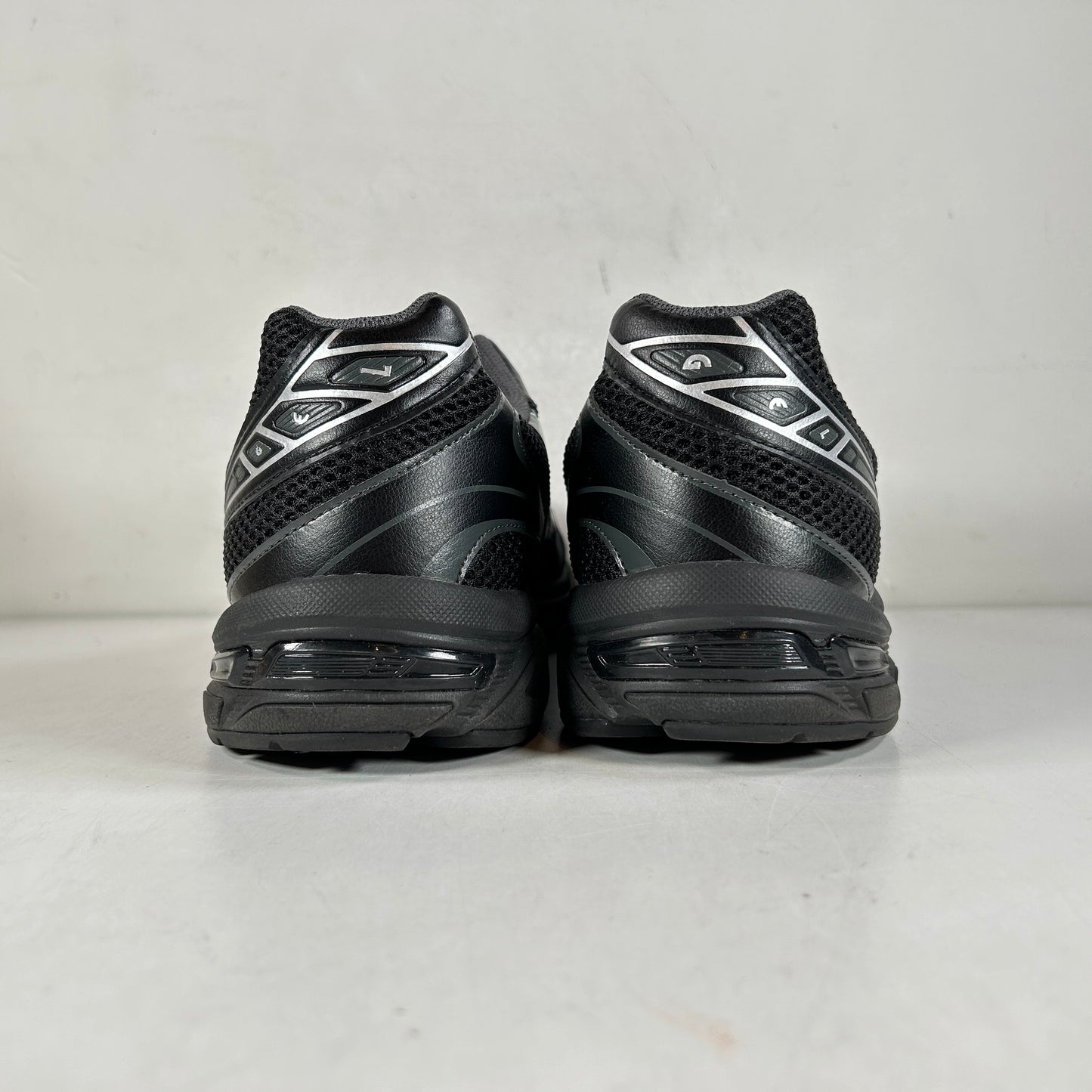 1201A906 001 ASICS Gel-1130 Black Pure Silver [USED] - 12 M (Used)