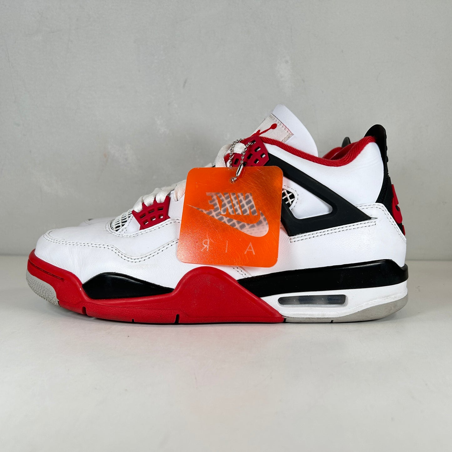 DC7770 160 Jordan 4 Retro Fire Red (2020) [USED] - 8.5 M (Used)