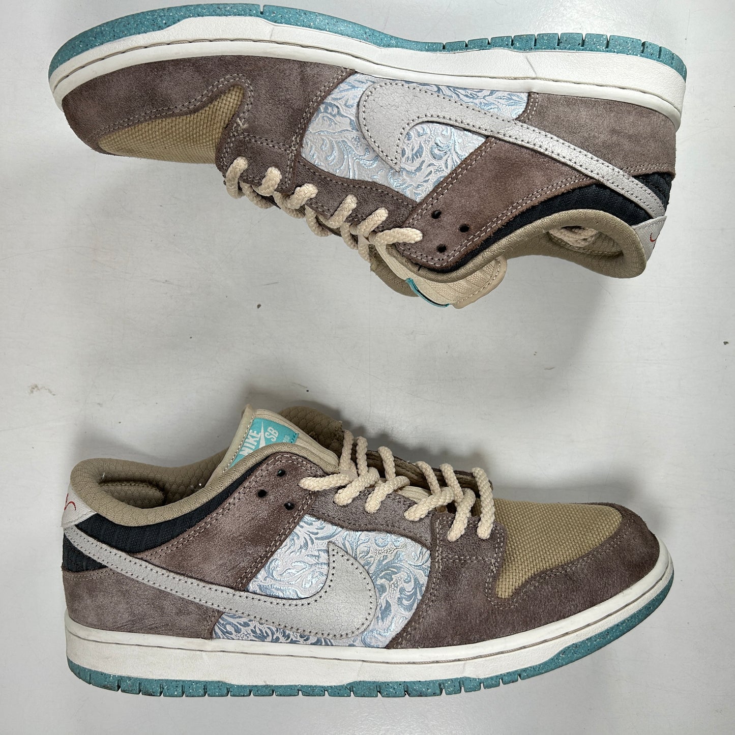 FZ3129 200 Nike SB Dunk Low Big Money Savings [USED] - 11.5 M (Used)