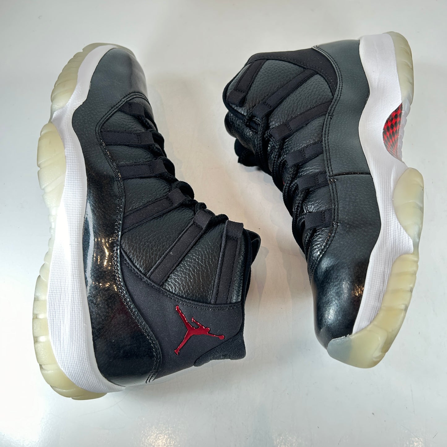 378037 002 Jordan 11 Retro 72-10 [USED] - 10 M (Used) (No Box)