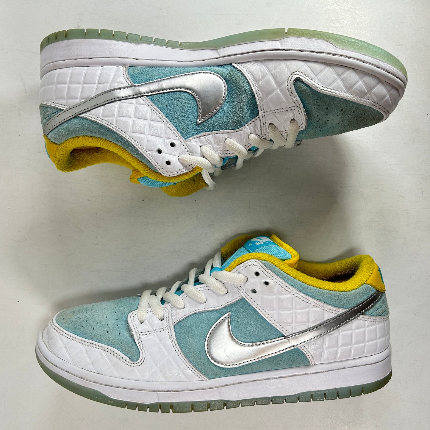 DH7687 400 Nike SB Dunk Low Pro FTC Lagoon Pulse [USED] - 10.5 M (Used) (Replace Box)