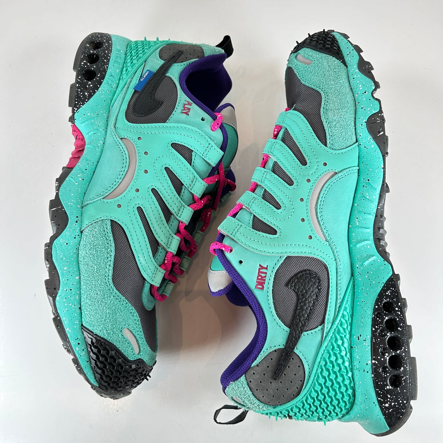 FN7546 301 Nike Air Terra Humara Undefeated Light Menta [USED] - 12 M (Used)