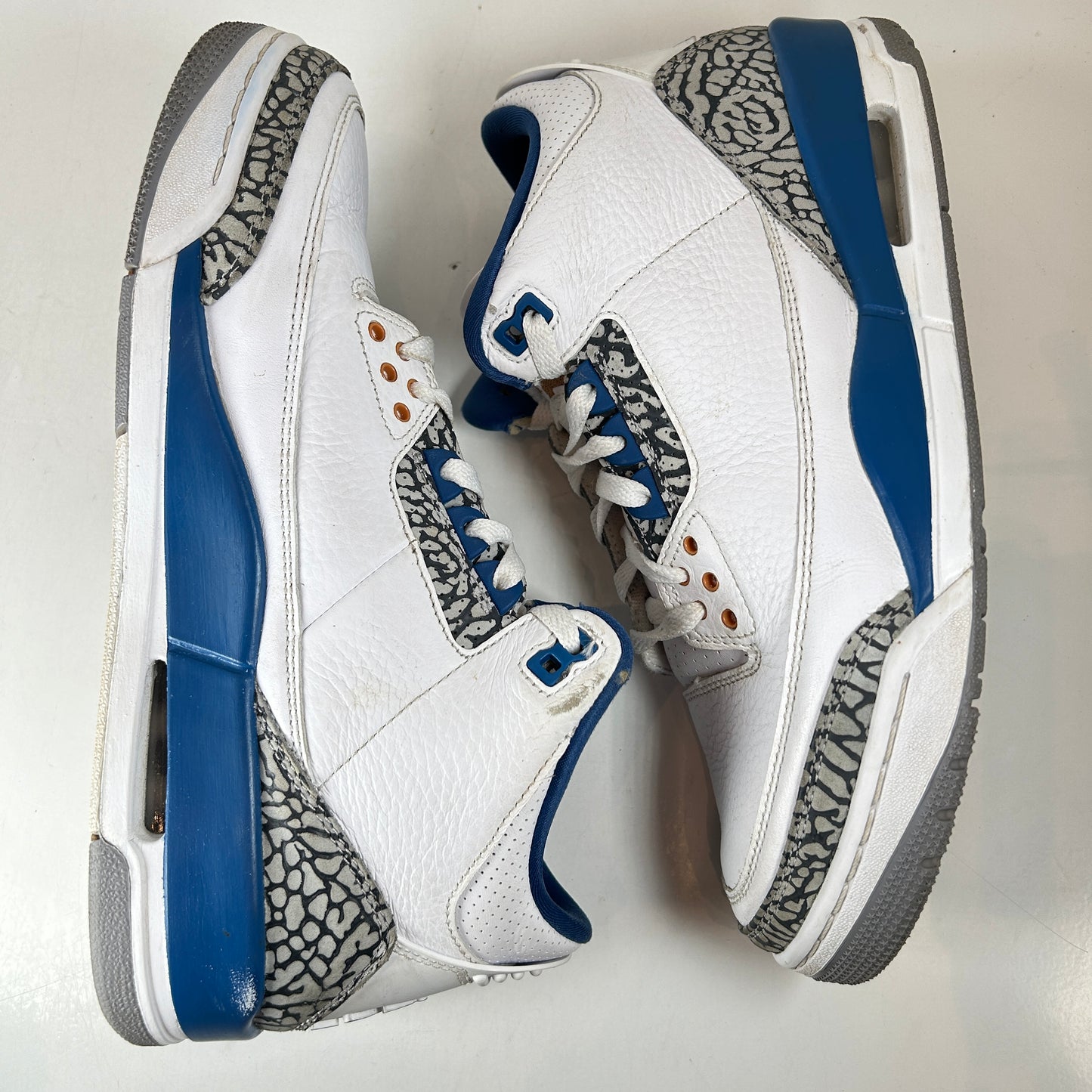 CT8532 148 Jordan 3 Retro Wizards [USED] - 9 M (Used)